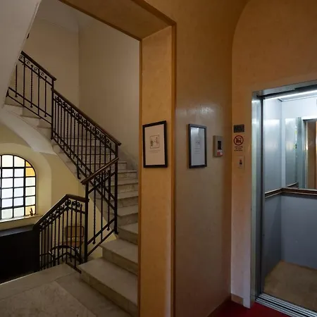 アパート Casa Nonna Rina ローマ